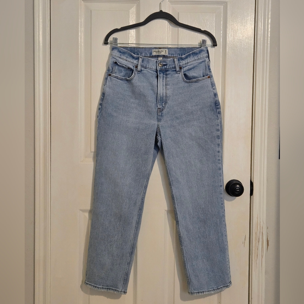 Abercrombie & Fitch Light Wash High-Rise Straight Jeans